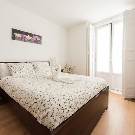 Sol Mayor Apartment Мадрид Екстериор снимка